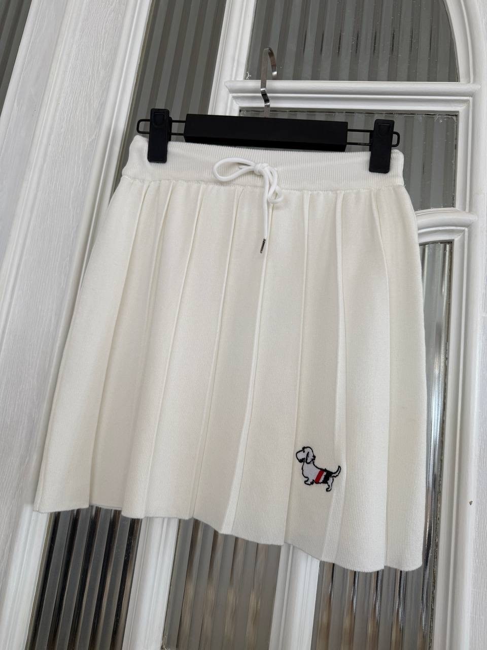 ,одежда для женщин,трикотажный костюм,женская кофта,костюм с юбкой