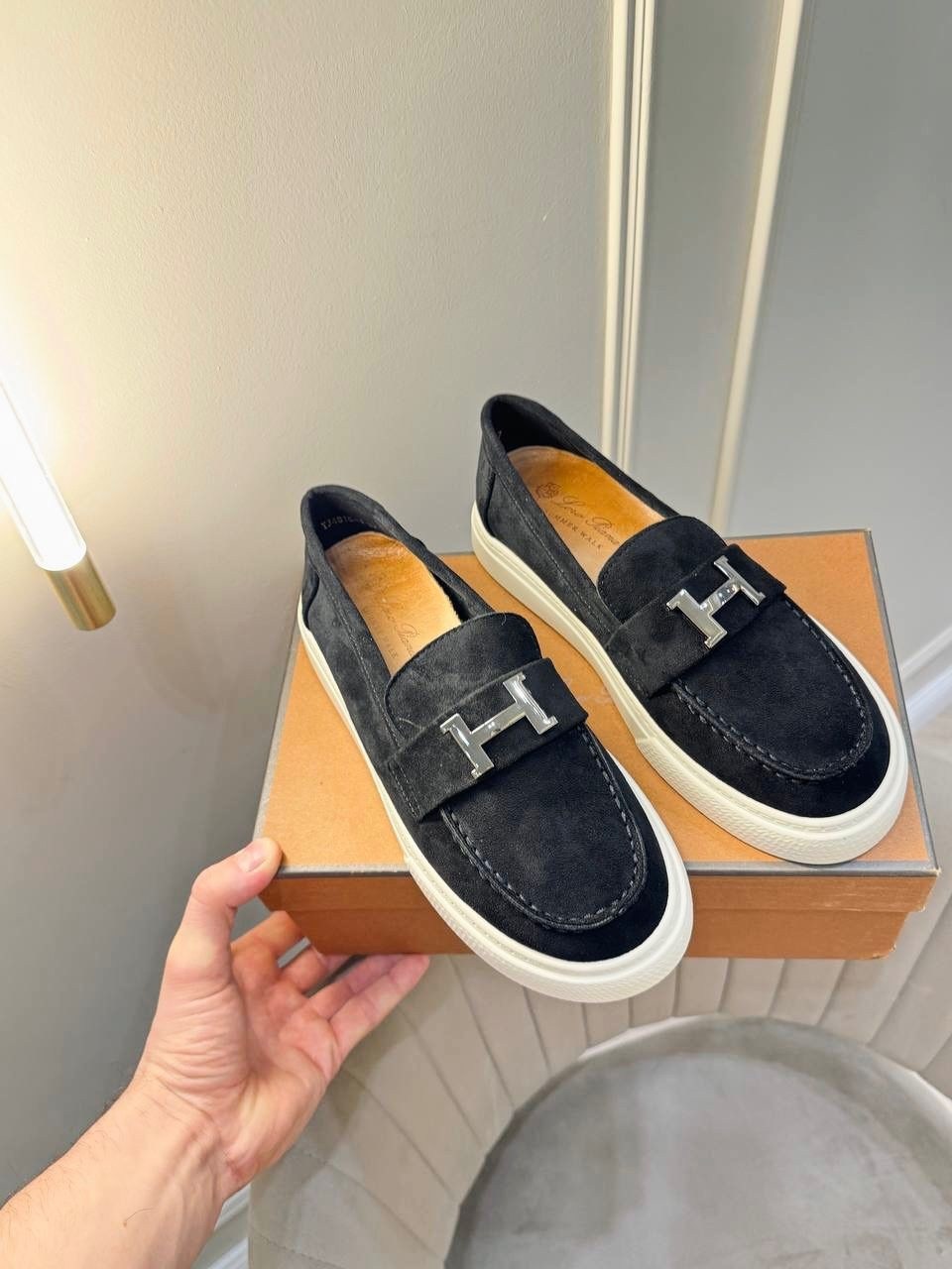 ,лоферы замшевые,женские стильные лоферы из натуральной замши,лоферы loro piana,лоферы серые замша