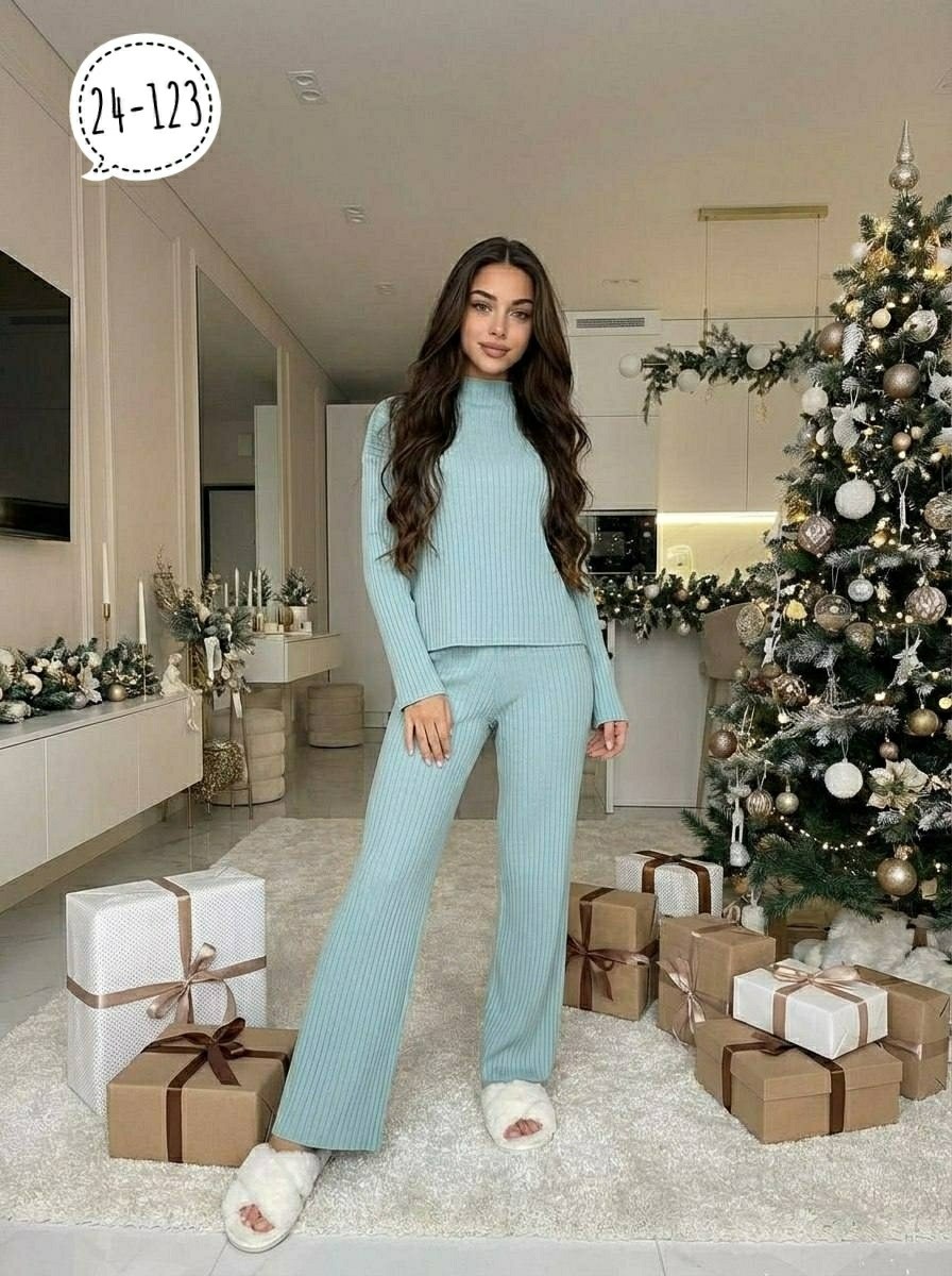 костюм женский: водолазка и штаны (one size) 42-48 арт. 1325753,трикотажные костюмы,брючный костюм,костюм женский: водолазка и штаны (one size) 42-48 арт. 1325758,женские костюмы