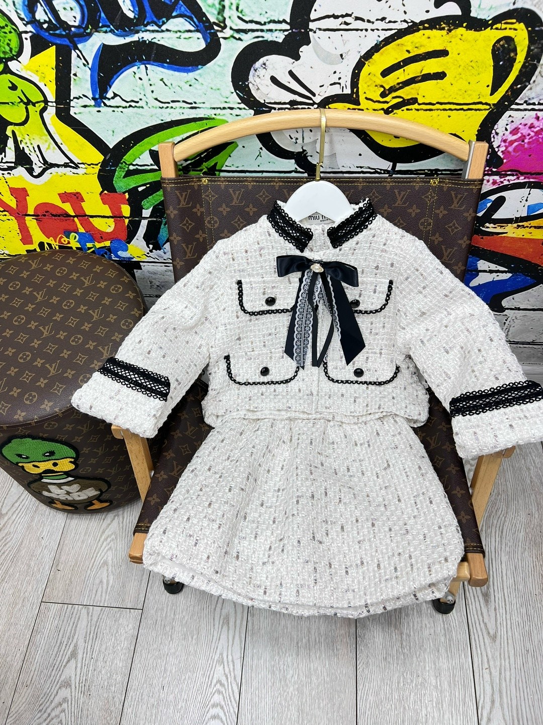 элегантные костюмы,комплекты одежды для девочек,костюм с юбкой,костюм для девочек,жакет с юбкой