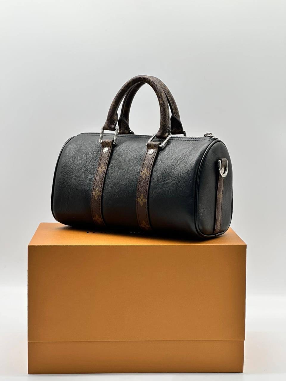 сумка женская louis vuitton,сумка louis vuitton,сумка louis vuitton paris 25 см,louis vuitton сумка дорожная,сумка louis vuitton speedy 20 с плечевым ремнём