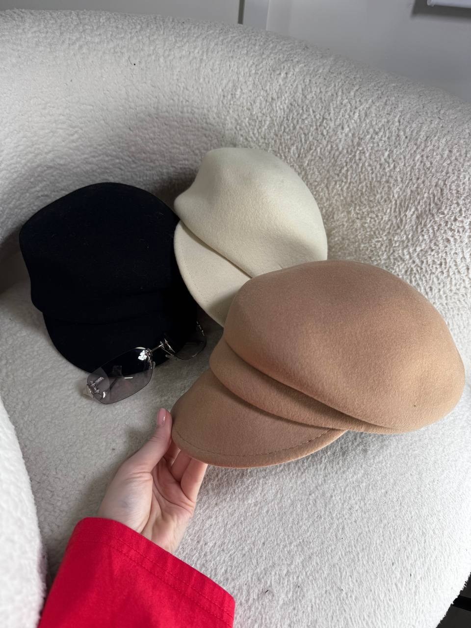 кепка шерстяная,женская кепка,кепка с козырьком,кепка стильная,классическая кепка