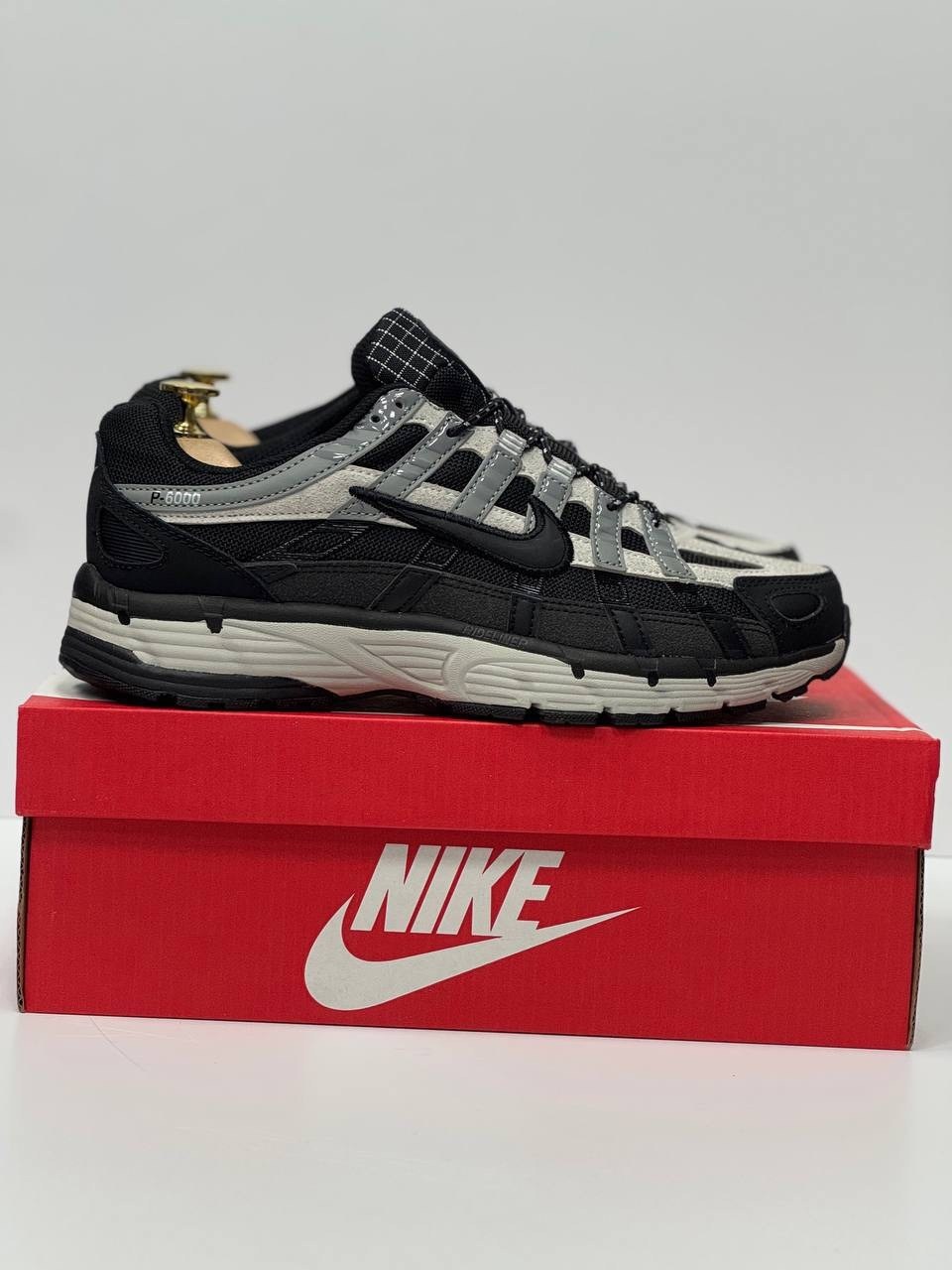 кроссовки p-6000 черно серые nike,кроссовки nike р-6000,кроссовки nike p-6000,кроссовки nike,кроссовки мужские p-6000 с низким верхом черный серый nike