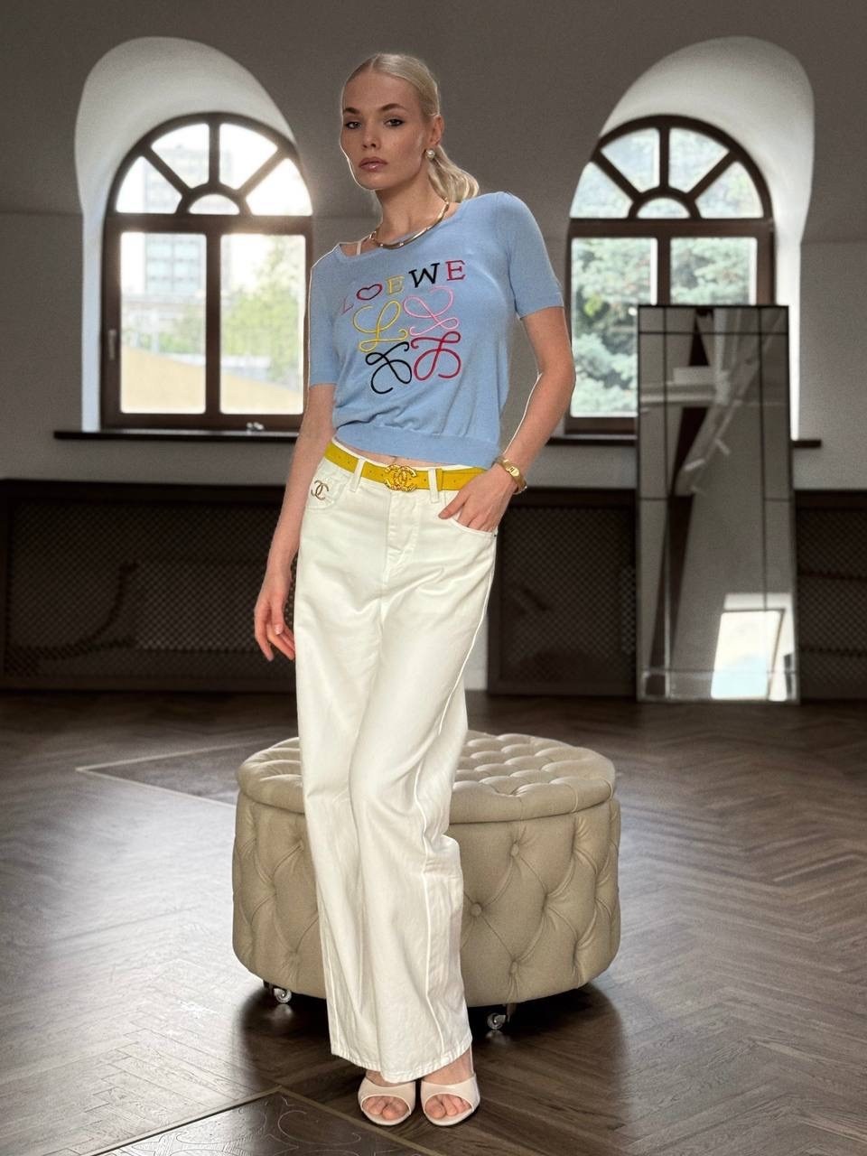 женские джинсы и брюки,женской одежды,брюки джинсы,женские брюки,бежевые брюки