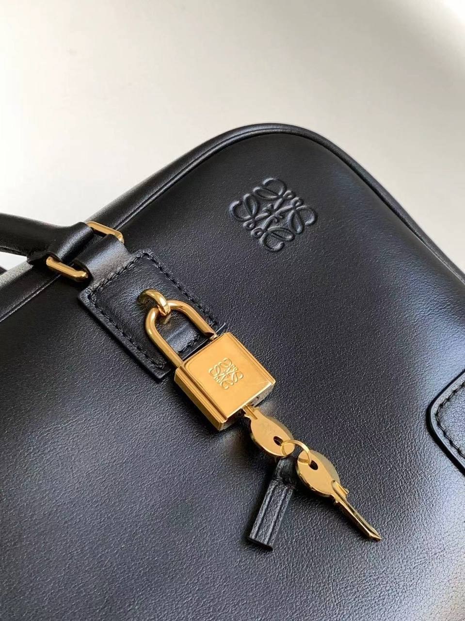 сумка,сумки люкс,сумка женская,сумка loewe,модная сумка