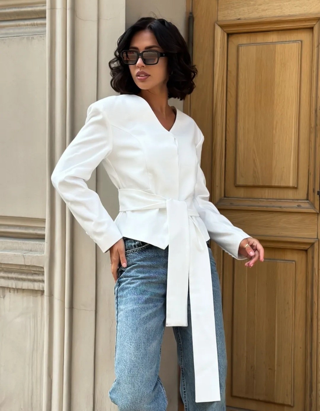 пиджак оверсайз с поясом удлиненный классический much love,пиджак классический,женские пиджаки,пиджак белый,приталенный пиджак