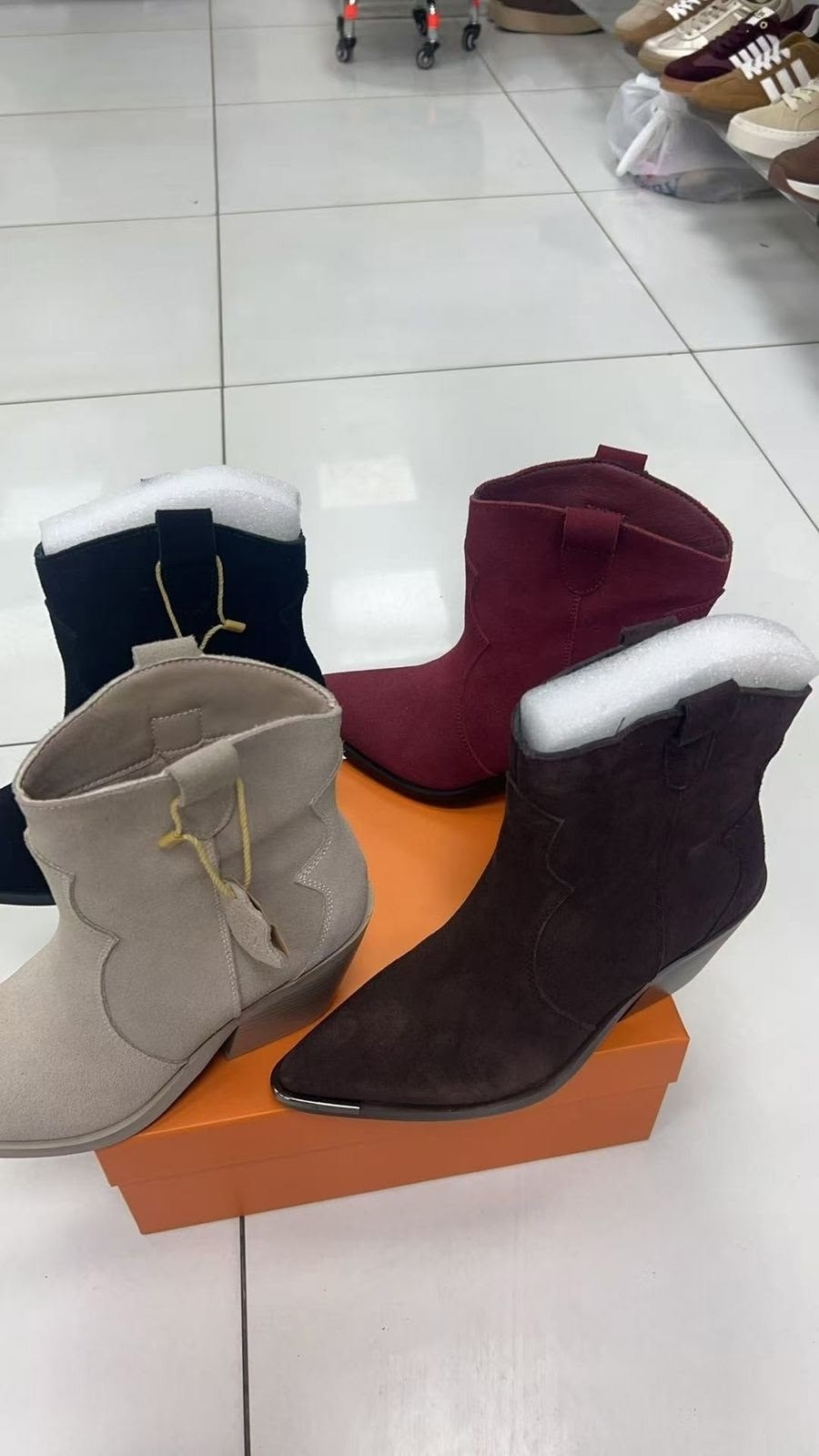 ,ботильоны казаки,сапоги казаки женские замшевые, женская,женские полусапоги