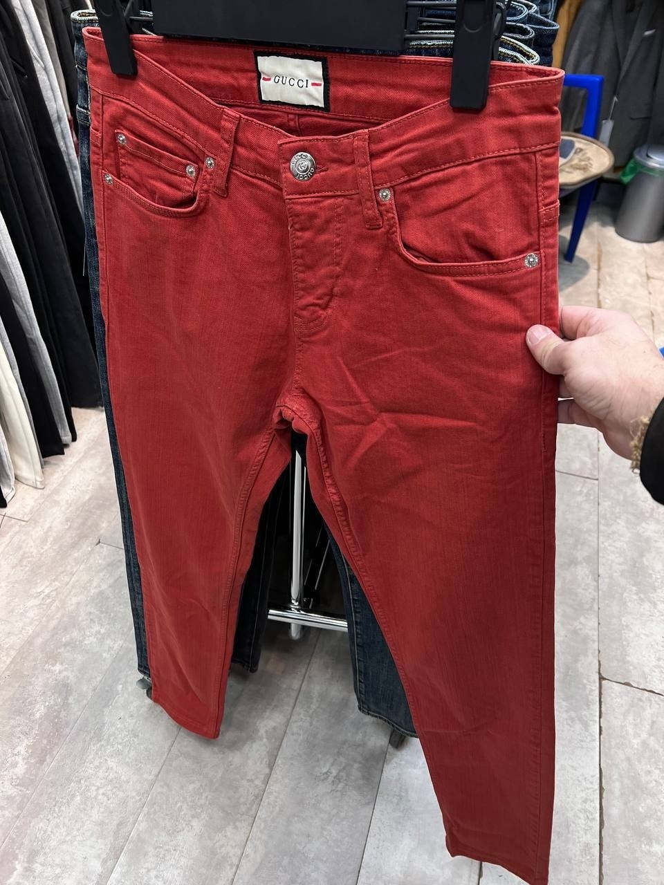 мужские джинсы,красные джинсы,брюки джинсы,красные джинсы мужские,бордовые джинсы мужские