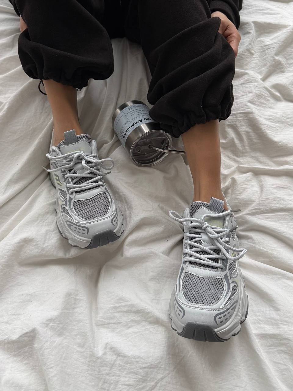 массивные кроссовки,женские кроссовки,спортивная ,женские массивные кроссовки,повседневные кроссовки