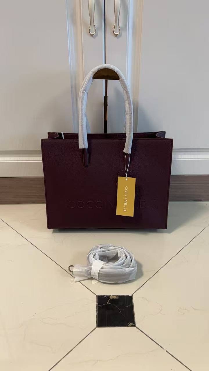 сумка coccinelle,coccinelle сумка на плечо шоппер,сумка,женская сумка тоут,сумки аксессуары