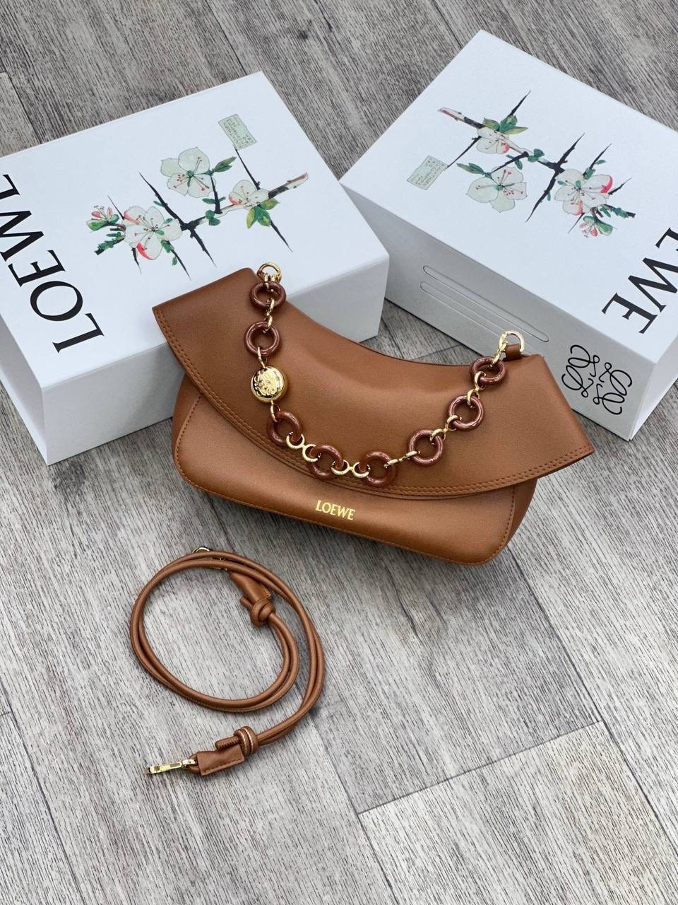 loewe сумка,сумка,сумка женская,сумка женская loewe цепь комбинированная loewe 506104765,элегантная сумка