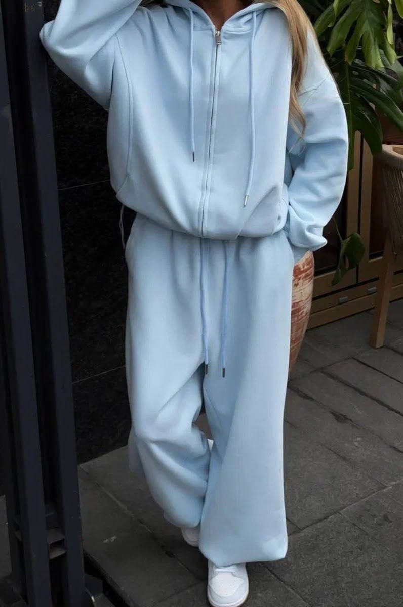 womens baby blue tracksuit,light blue tracksuit womens,спортивный костюм женский,костюмы голубые,спортивный костюм