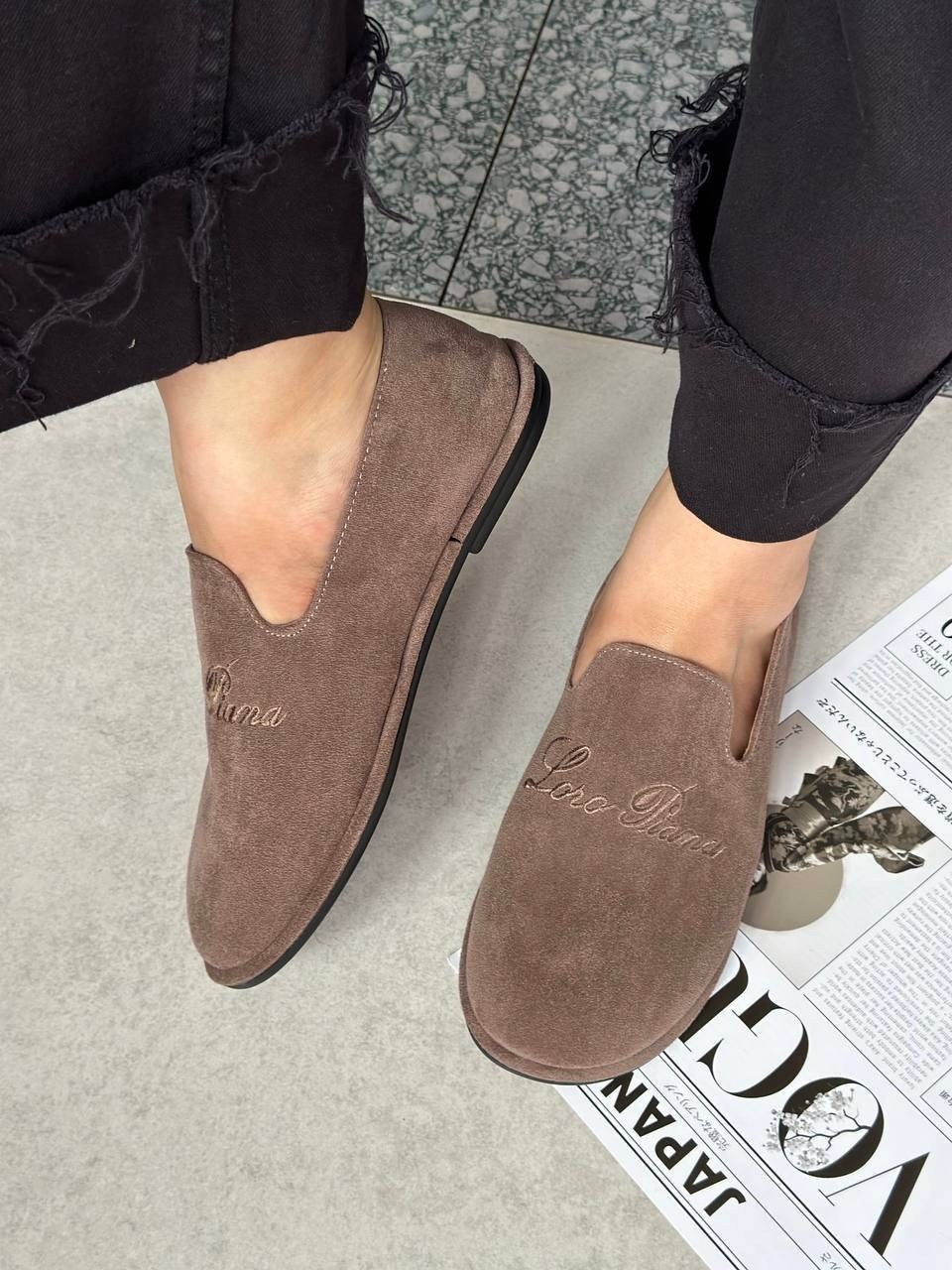 натуральная замша,туфли лоферы замшевые на плоской подошве,лоферы замшевые,женские замшевые лоферы,женские лоферы loro piana