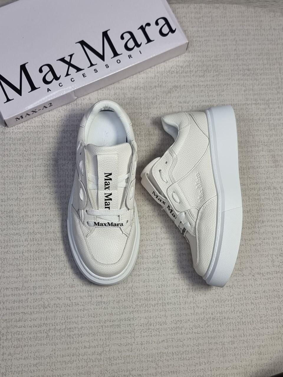 ,кроссовки женскиe,женская ,черные кроссовки,обуви