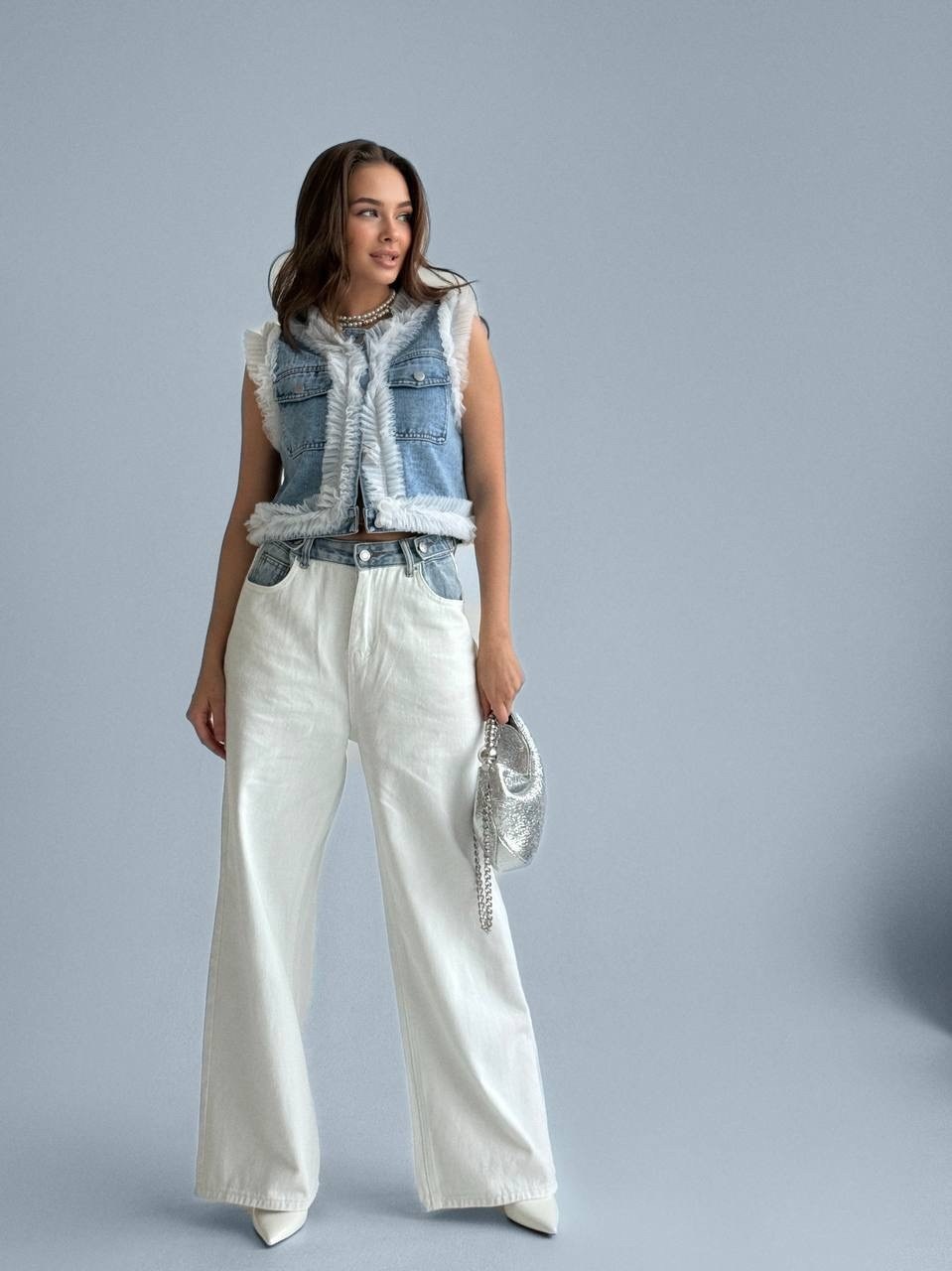 джинсовые брюки,джинсовый жилет,широкие джинсы,джинсах,джинсы белые