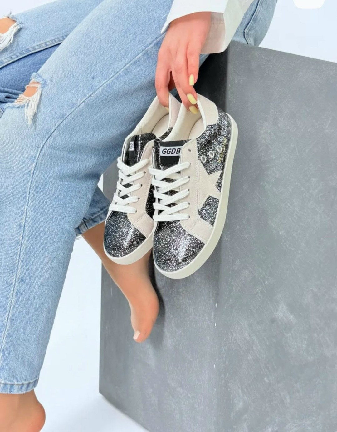,кроссовки golden goose с пайетками,кеды женски,кроссовки со звездами,кеды golden goose