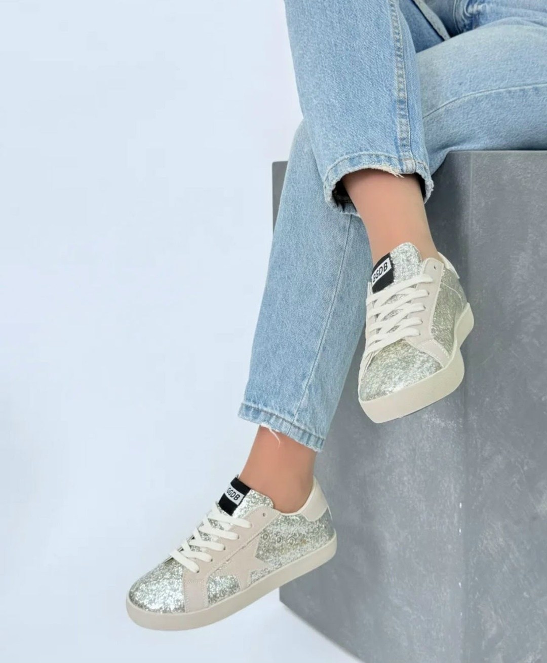 ,кроссовки golden goose с пайетками,кеды женски,кроссовки со звездами,кеды golden goose