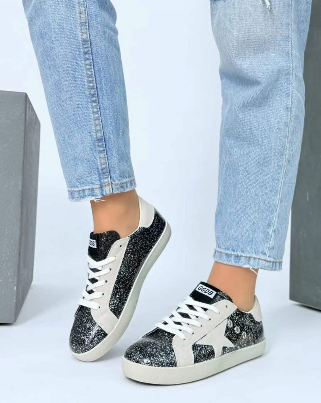 ,обуви,кеды женски,блестящие кроссовки, женская