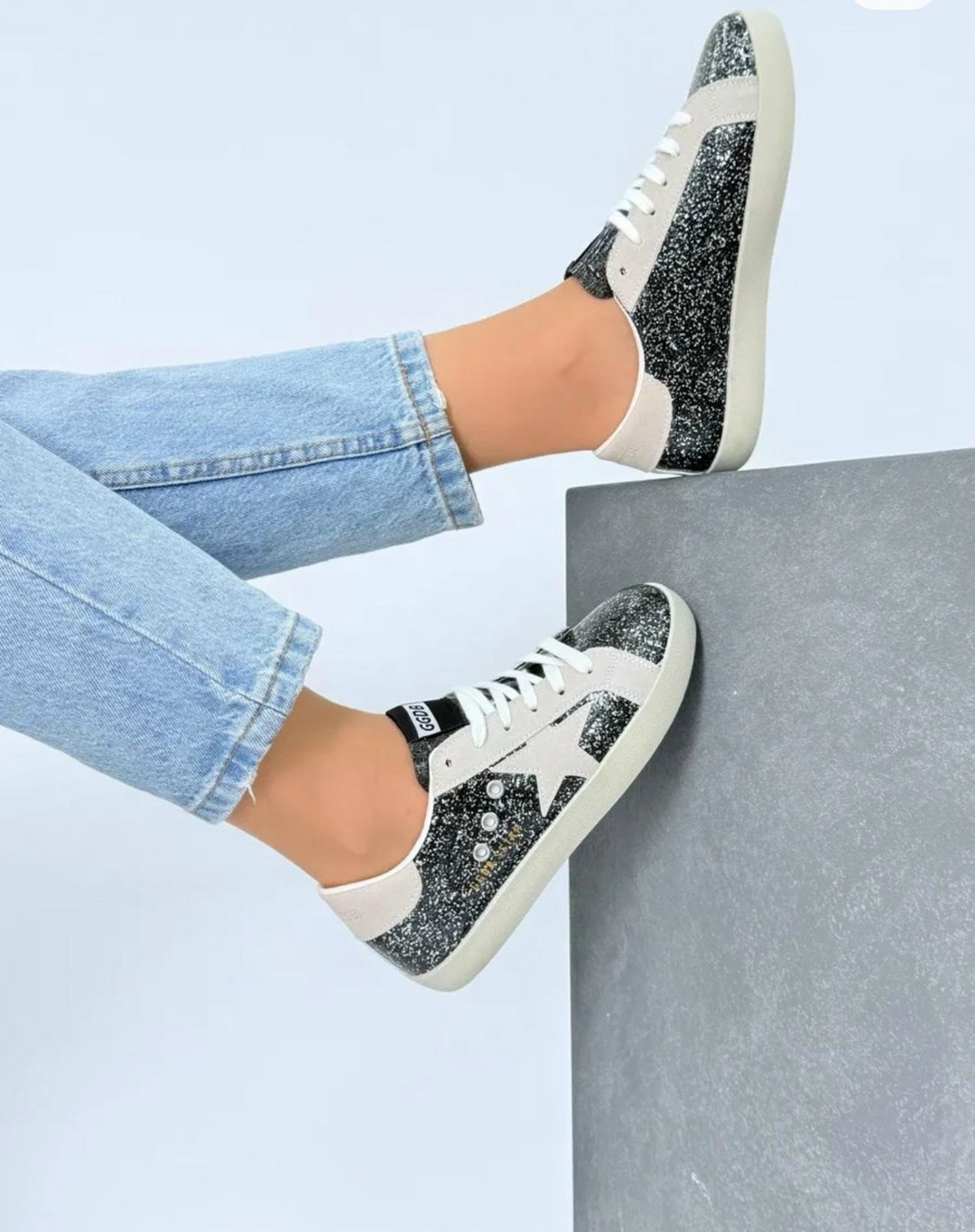 ,кроссовки golden goose с пайетками,кеды женски,кроссовки со звездами,кеды golden goose