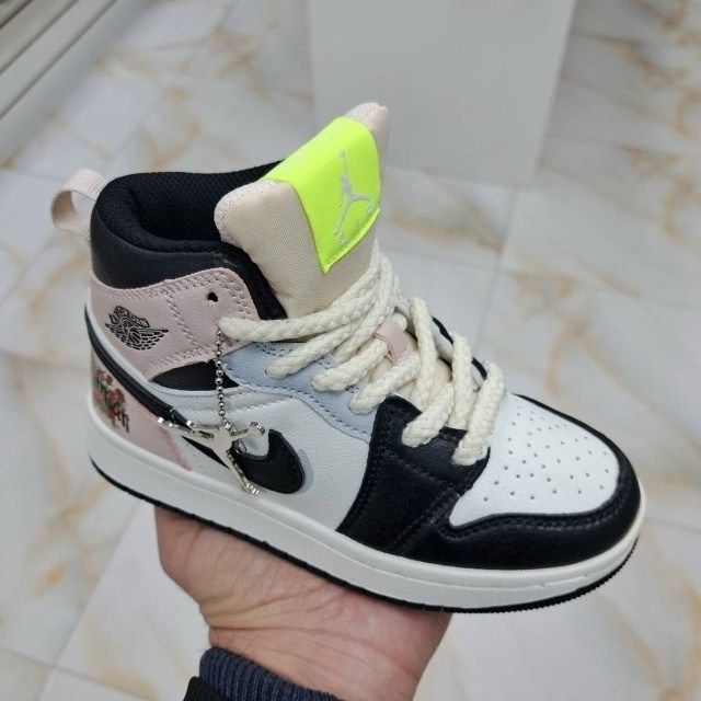 кроссовки nike air jordan,детские кроссовки nike air jordan,кроссовки детские nike air jordan 1,кроссовки nike air jordan 1,nike air jordan 1 mid