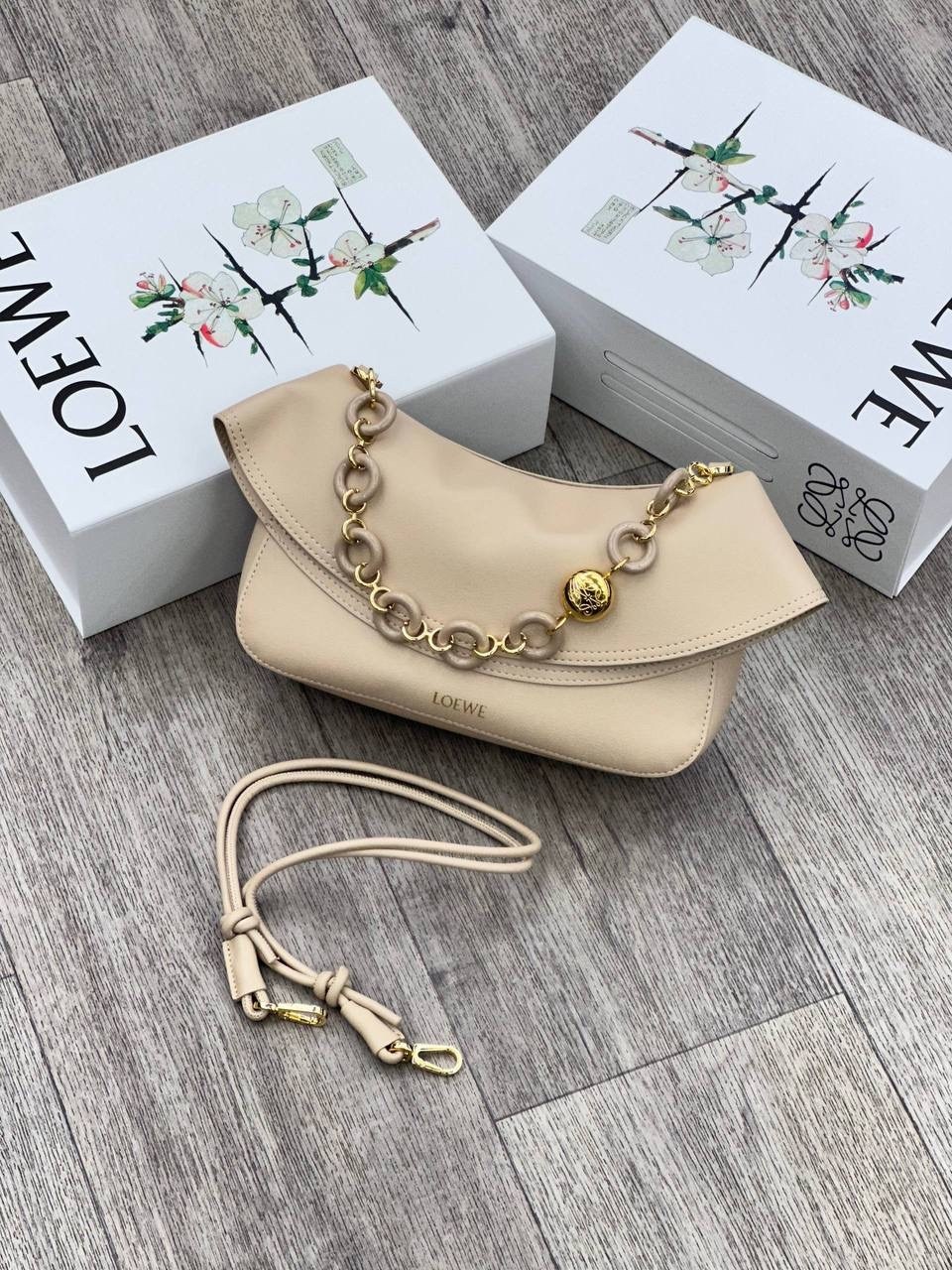 loewe сумка,сумка,сумка женская,сумка женская loewe цепь комбинированная loewe 506104765,элегантная сумка