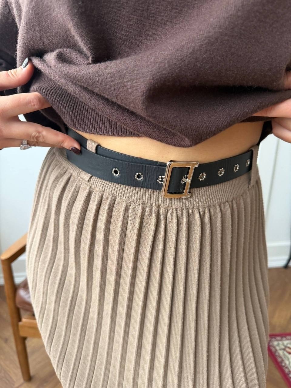 свитер вязаный оверсайз,женский свитер оверсайз,юбка плиссе,свитер бежевый,плиссированная юбка