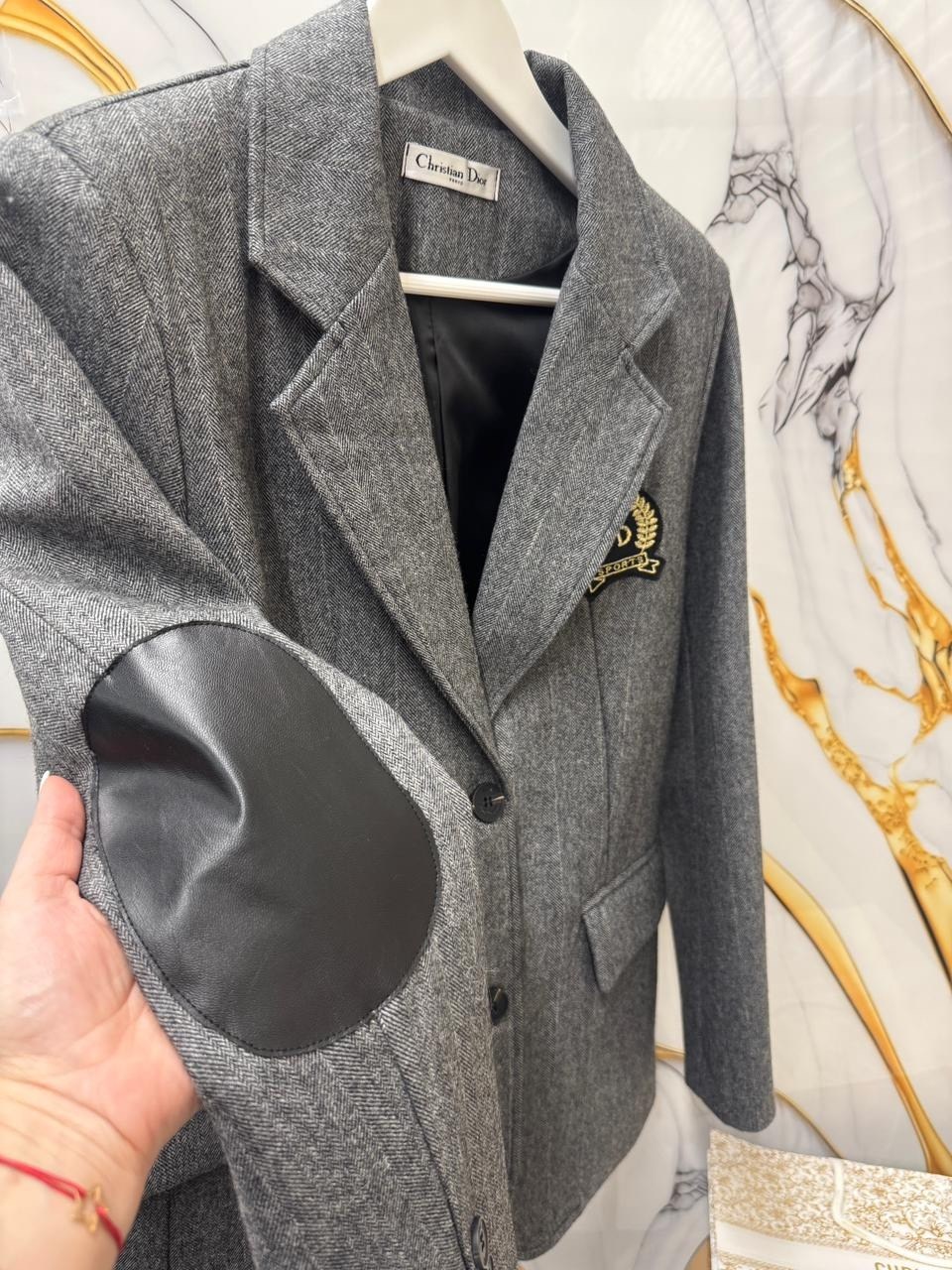 модные костюмы,жакет,пиджак,серый пиджак,костюм с пиджаком