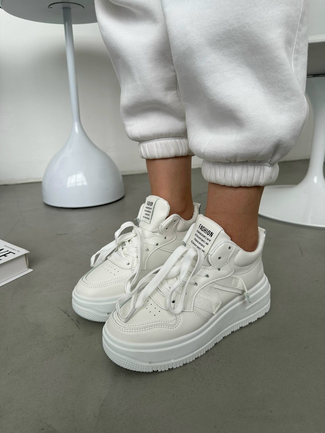,кроссовки эко кожа,кроссовки эко,женские кроссовки белые,кроссовки белая