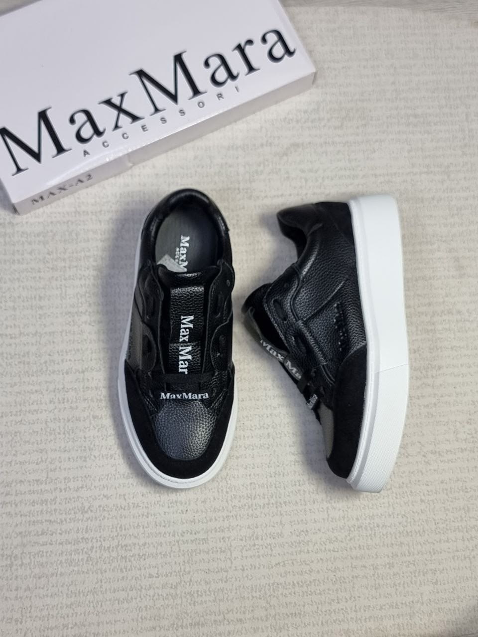 ,кроссовки женскиe,женская ,черные кроссовки,обуви