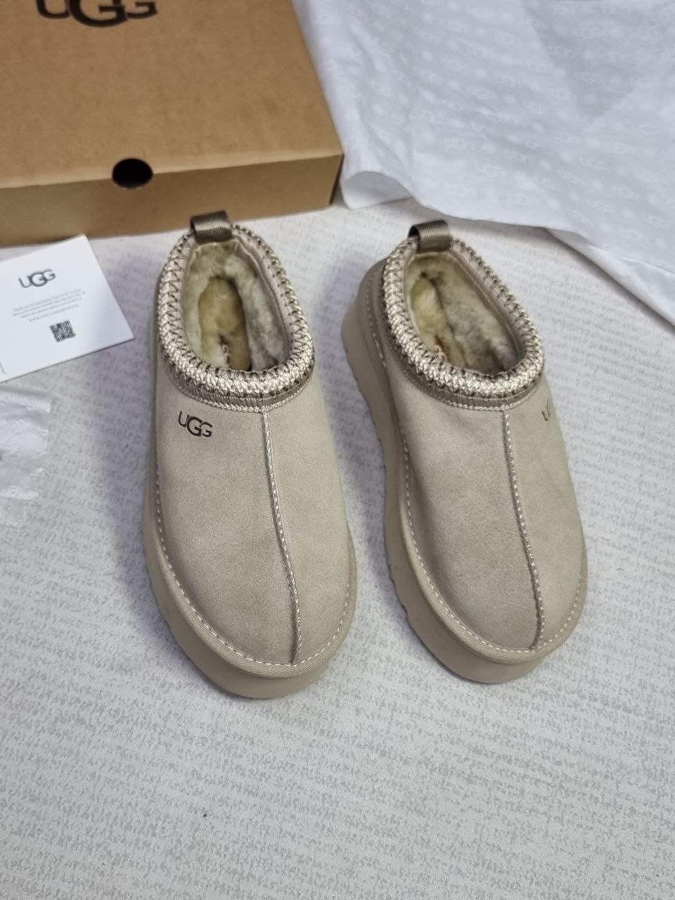 женские угги,,угги женские ugg,угги,женская
