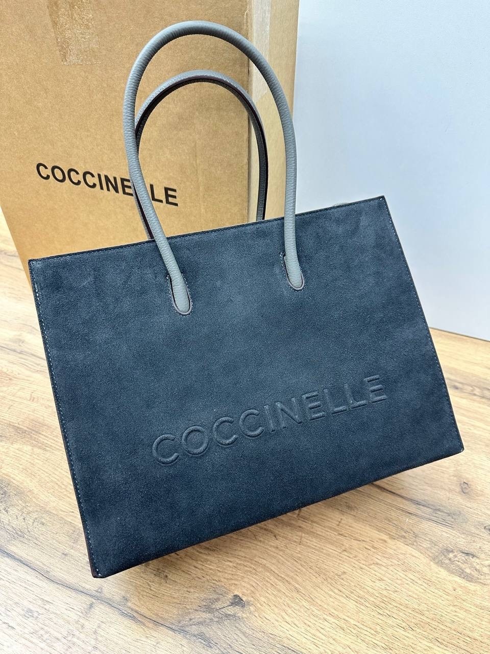 coccinelle сумка на плечо шоппер myrtha maxi log,сумка coccinelle,coccinelle сумка на плечо шоппер,coccinelle сумка шоппер,сумка женская coccinelle