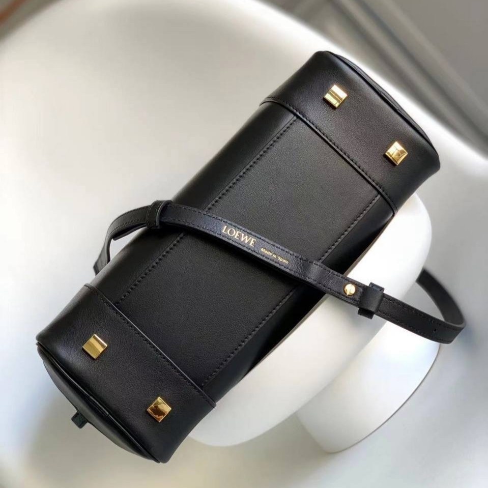 сумка,сумки люкс,сумка женская,сумка loewe,модная сумка