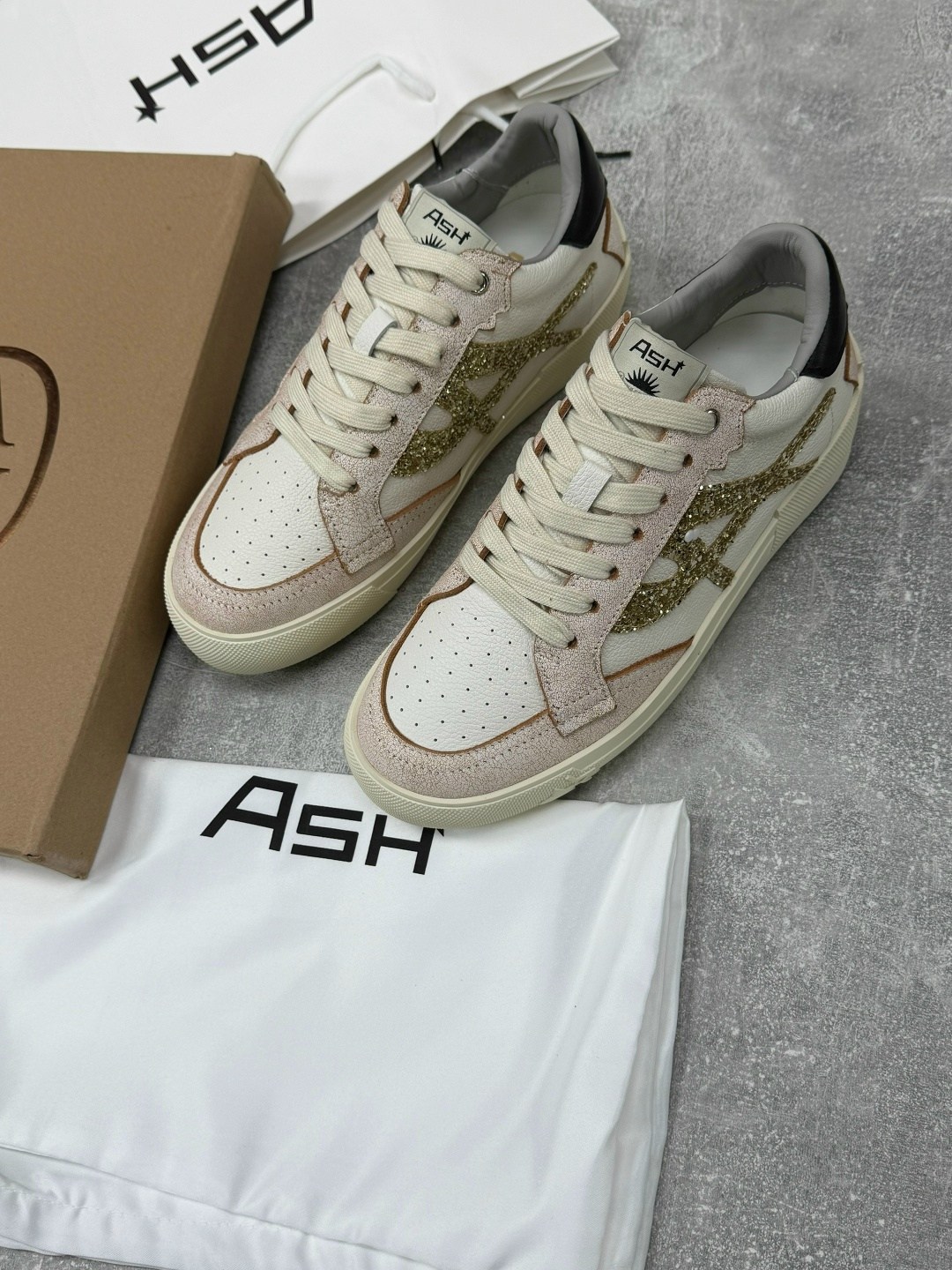 ,женские кроссовки,кроссовки golden goose, женская,кроссовки повседневные