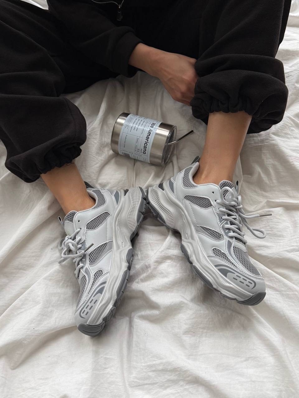 массивные кроссовки,женские кроссовки,спортивная ,женские массивные кроссовки,повседневные кроссовки