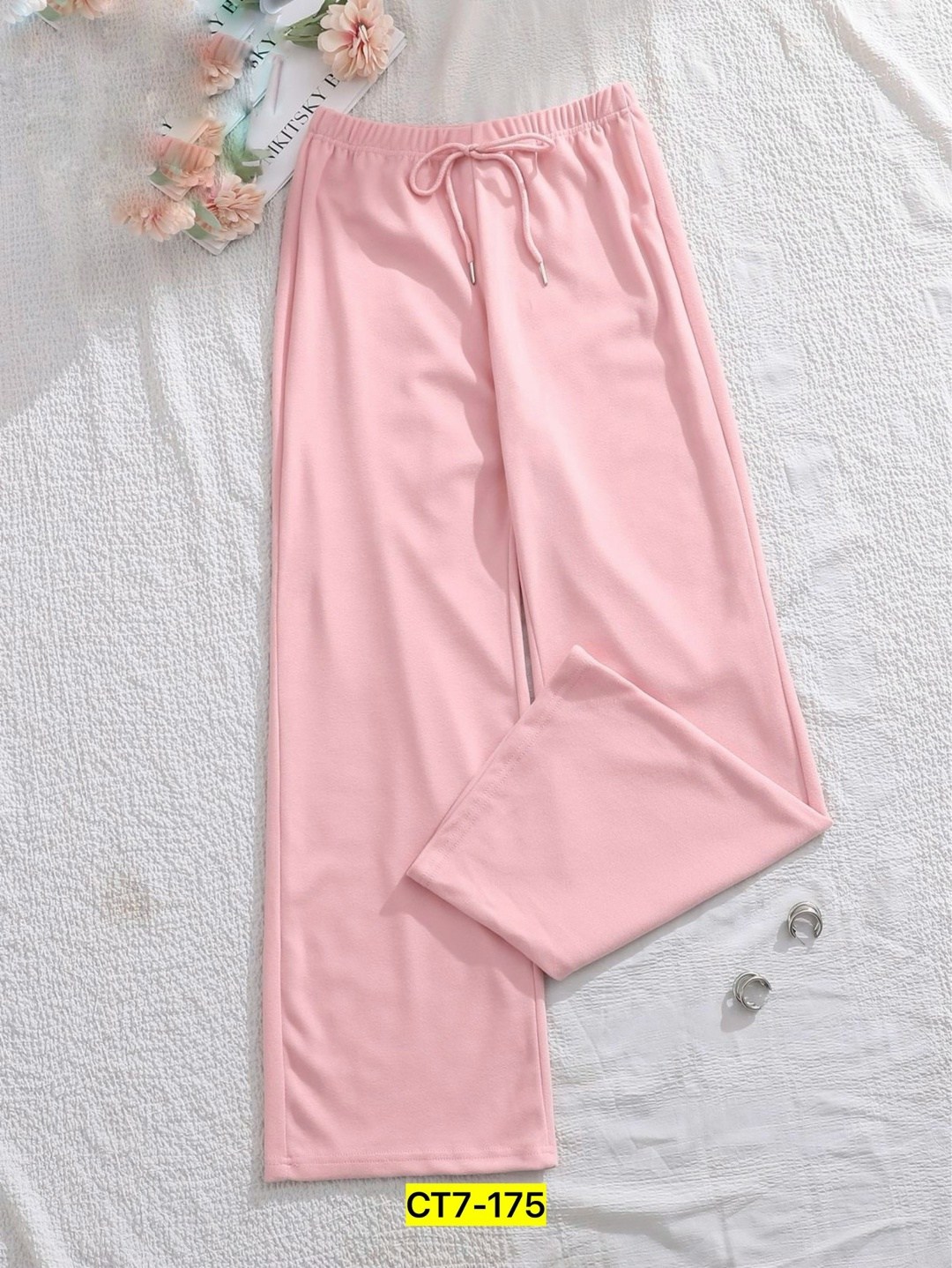 широкие брюки,женские широкие брюки,брюки с широкими штанинами,брюки модные,широкие брюки с высокой талией