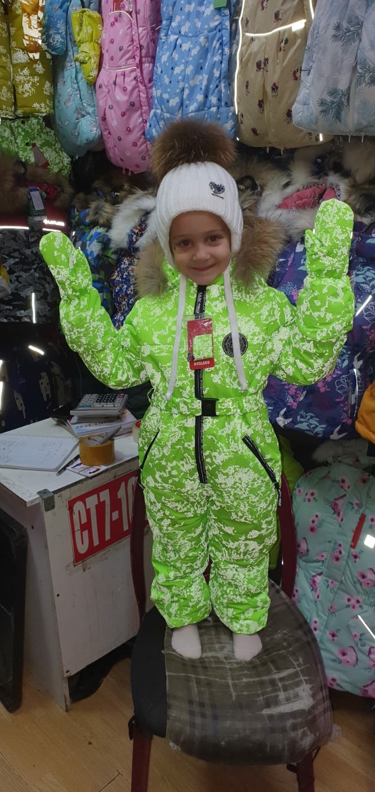 салатовый комбинезон детский,комбинезон зимний детский,комбинезон зимний для девочки из мембраны,комбинезон зимний для девочек,комбинезон утепленный
