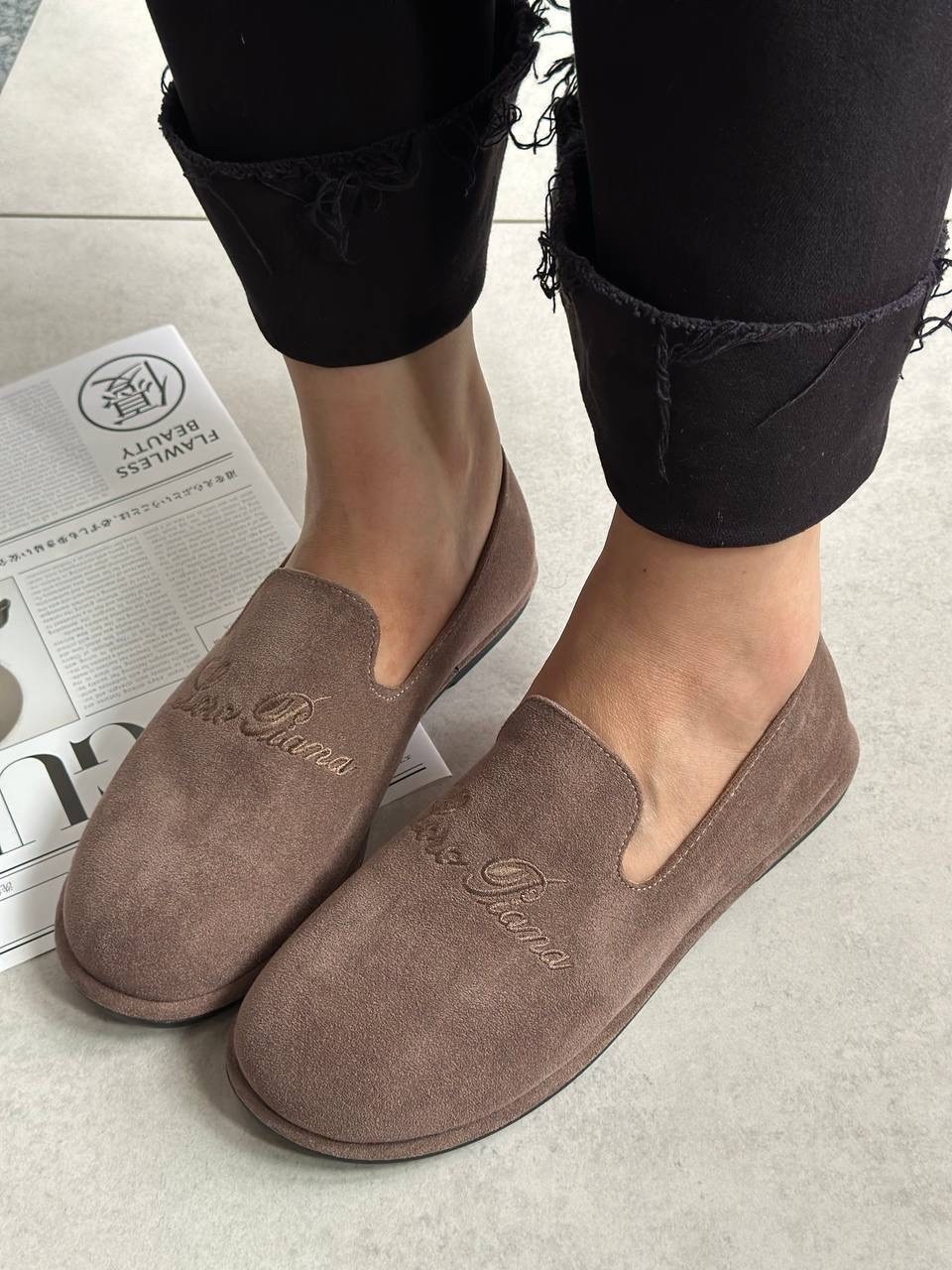 натуральная замша,туфли лоферы замшевые на плоской подошве,лоферы замшевые,женские замшевые лоферы,женские лоферы loro piana