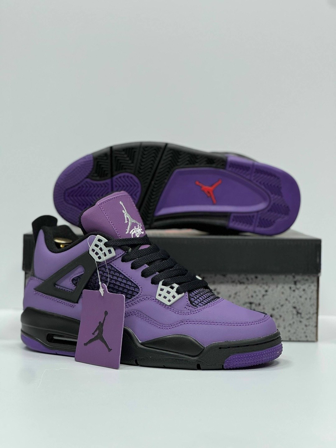 кроссовки nike air jordan 4 retro,кроссовки nike air jordan 4,nike air jordan 4 retro x travis scott purple,фиолетовые джорданы,jordan 4 purple