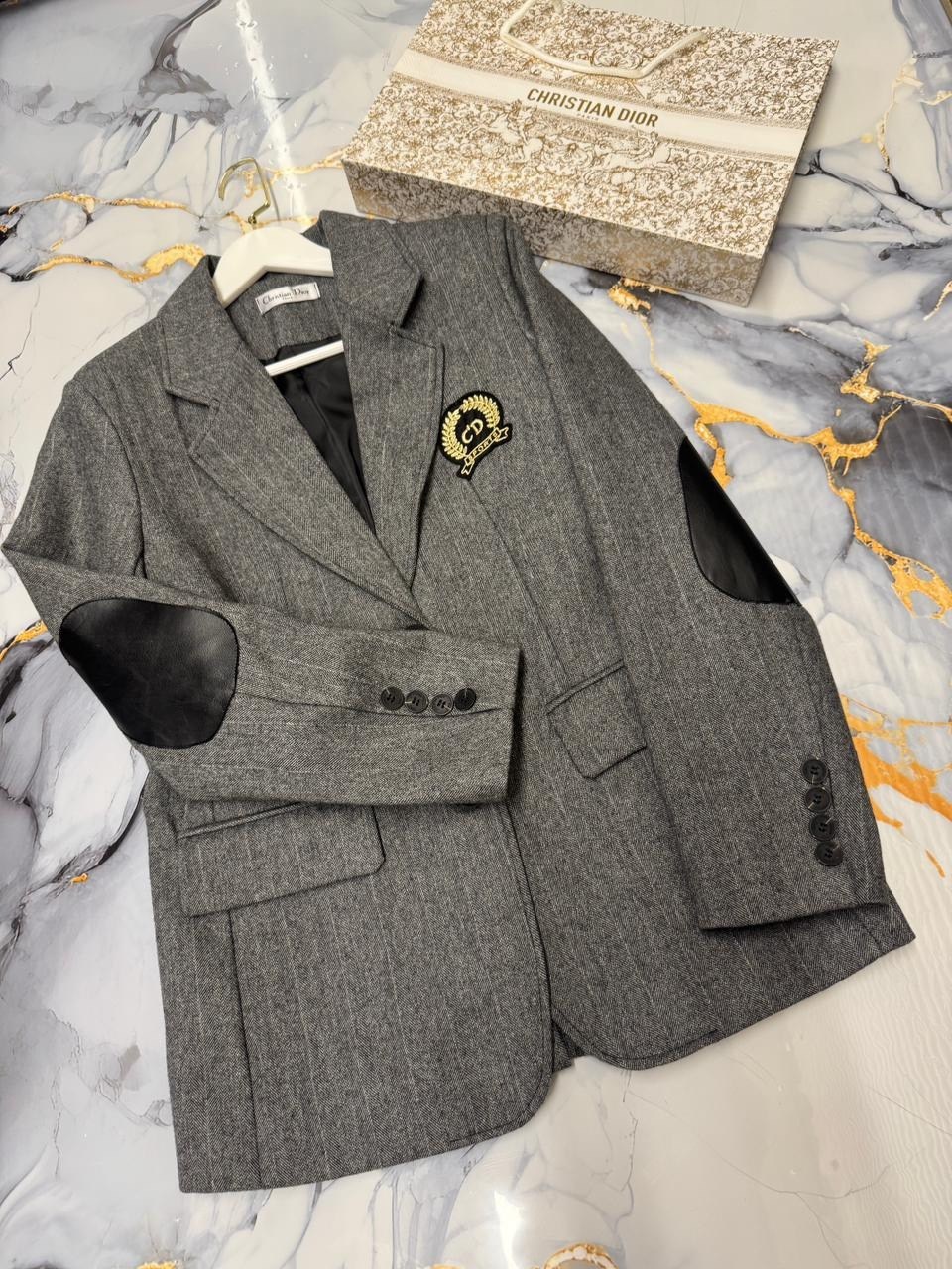 модные костюмы,жакет,пиджак,серый пиджак,костюм с пиджаком
