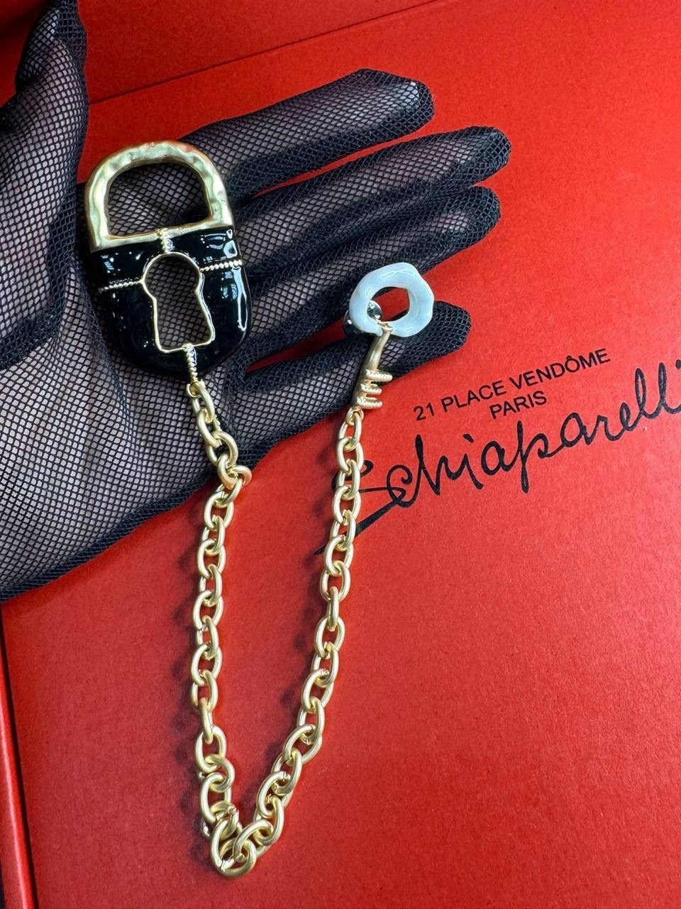 замок на цепочке,ювелирное украшение,замок на цепи,колье винтажное,ювелирное изделие