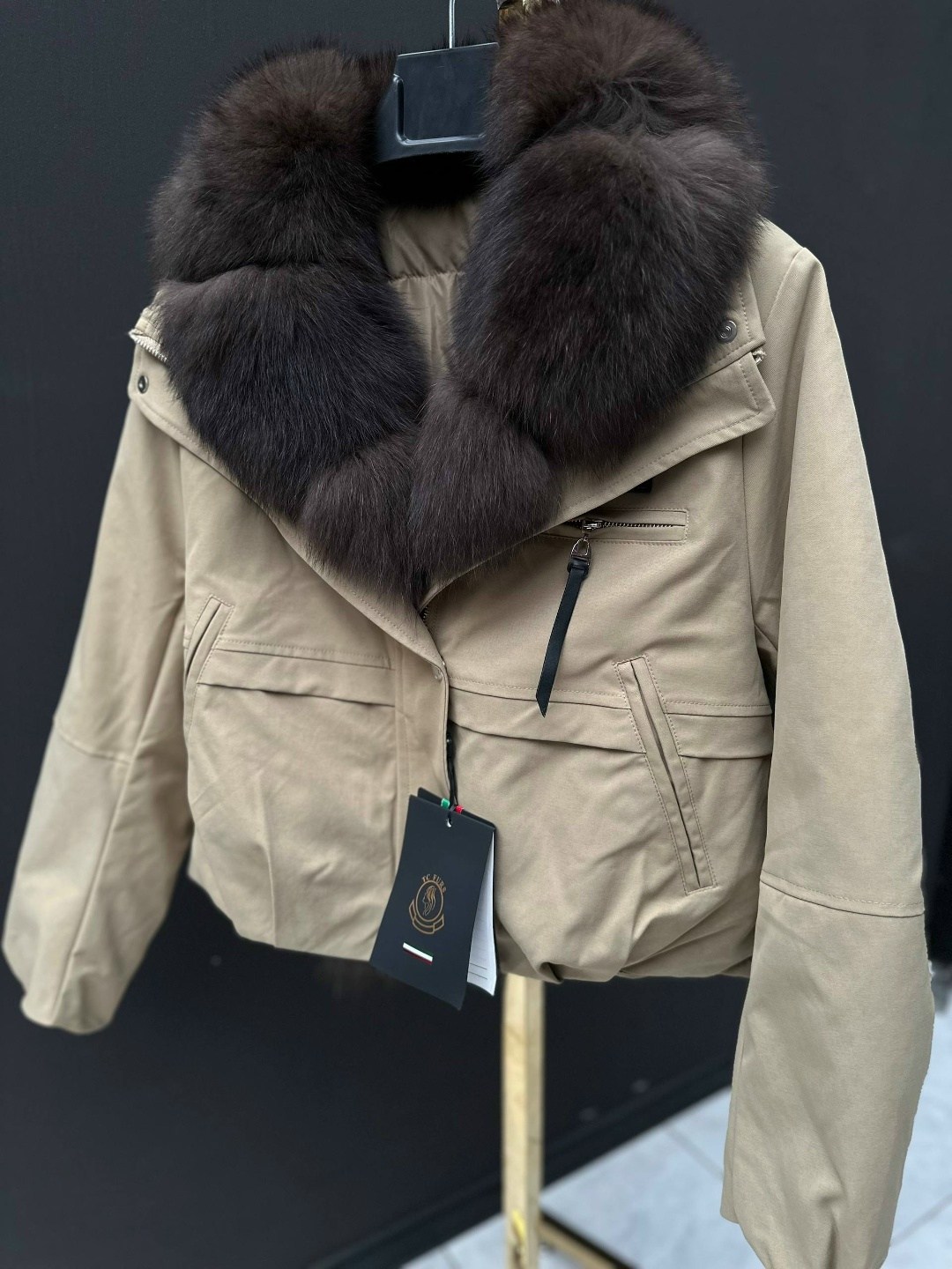 пуховик с натуральным мехом,женский пуховик,куртка с мехом,меховая куртка,куртка с натуральным мехом