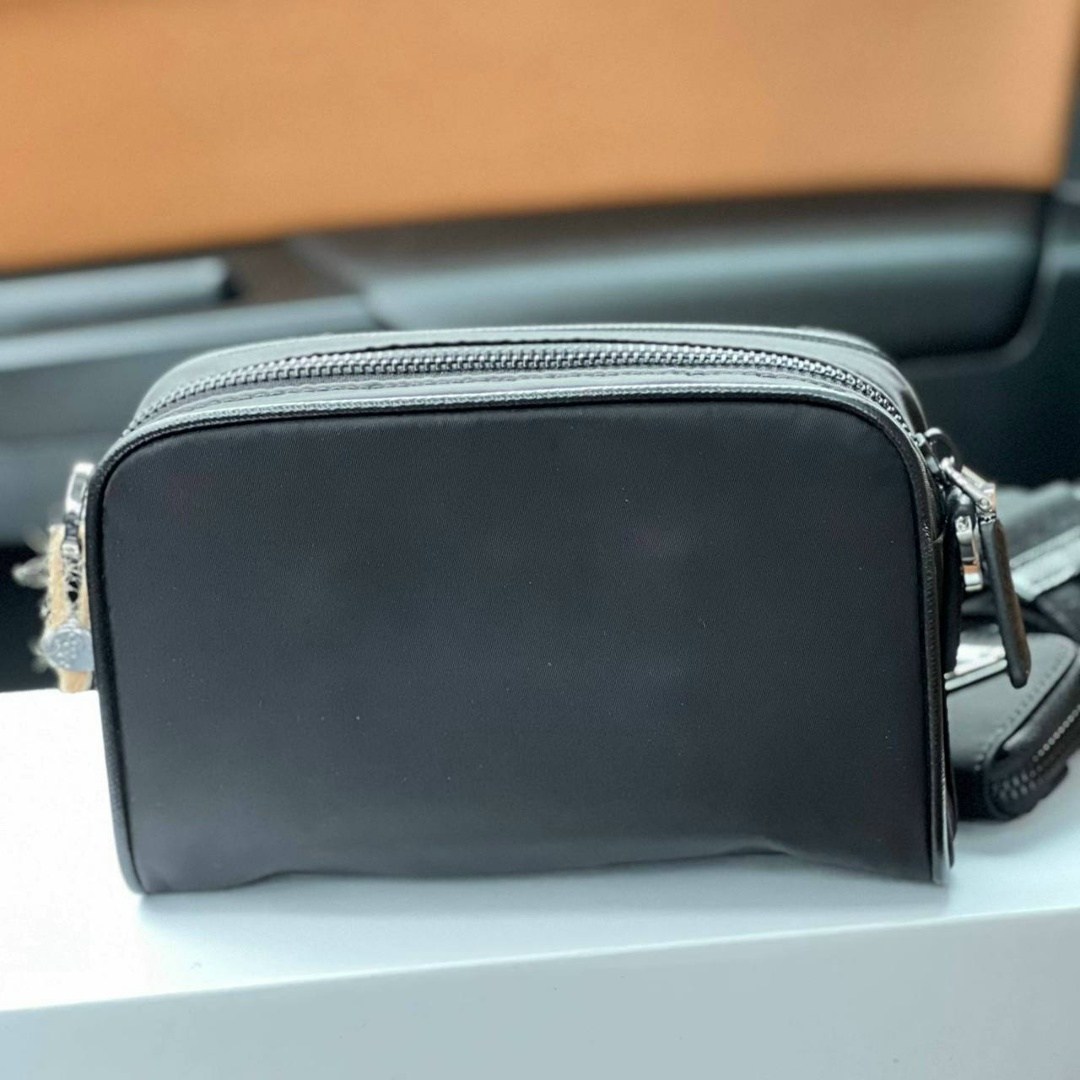 прада сумка,prada nylon shoulder bag,prada re-nylon and brushed leather shoulder bag - black,мужская сумка,сумка prada
