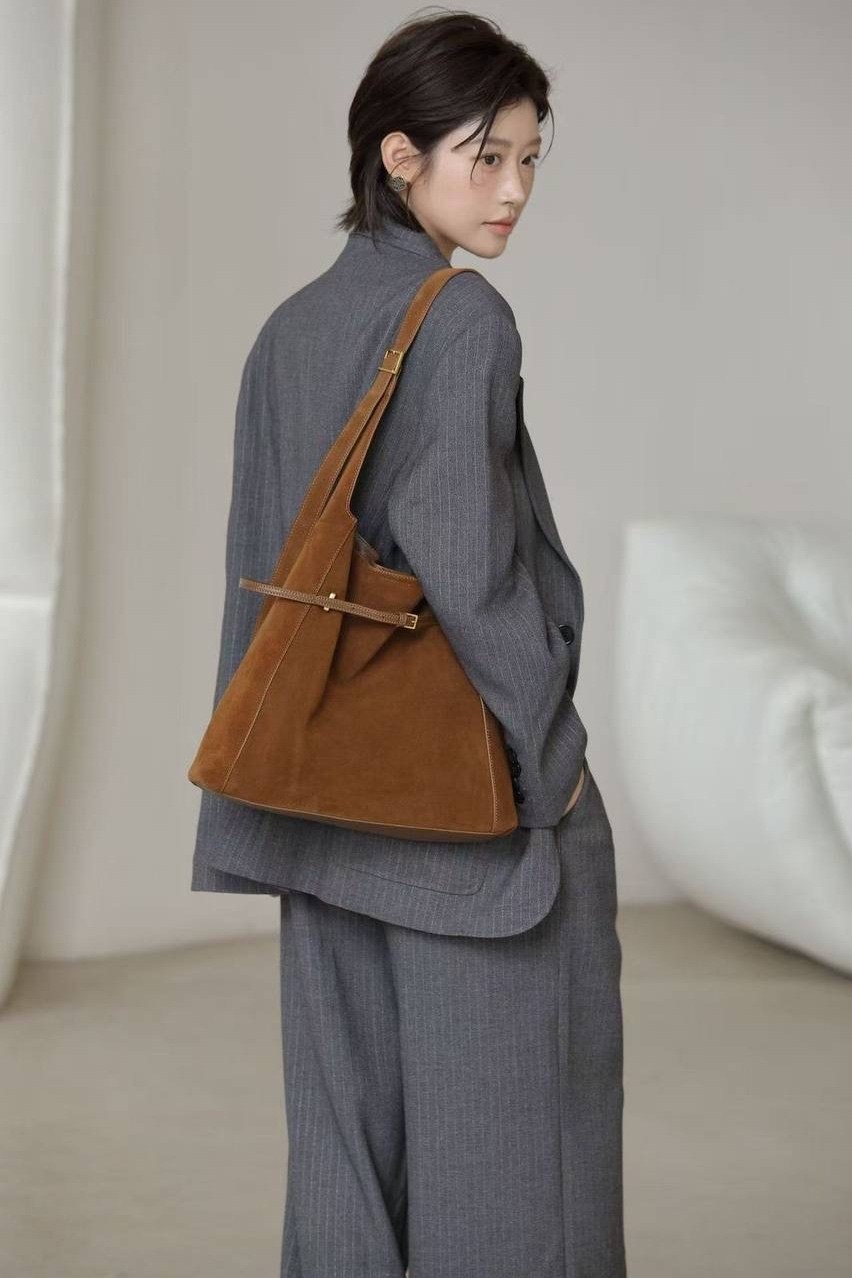 женская джинсовая рубашка,джинсовая рубашка оверсайз,джинсовая рубашка,женская джинсовая рубашка с отложным воротником,джинсовая куртка