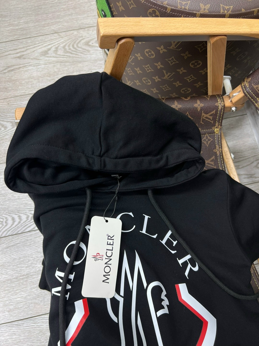 спортивный костюм moncler,спортивный костюм монклер,спортивные костюмы,одежда для мальчика,костюм moncler