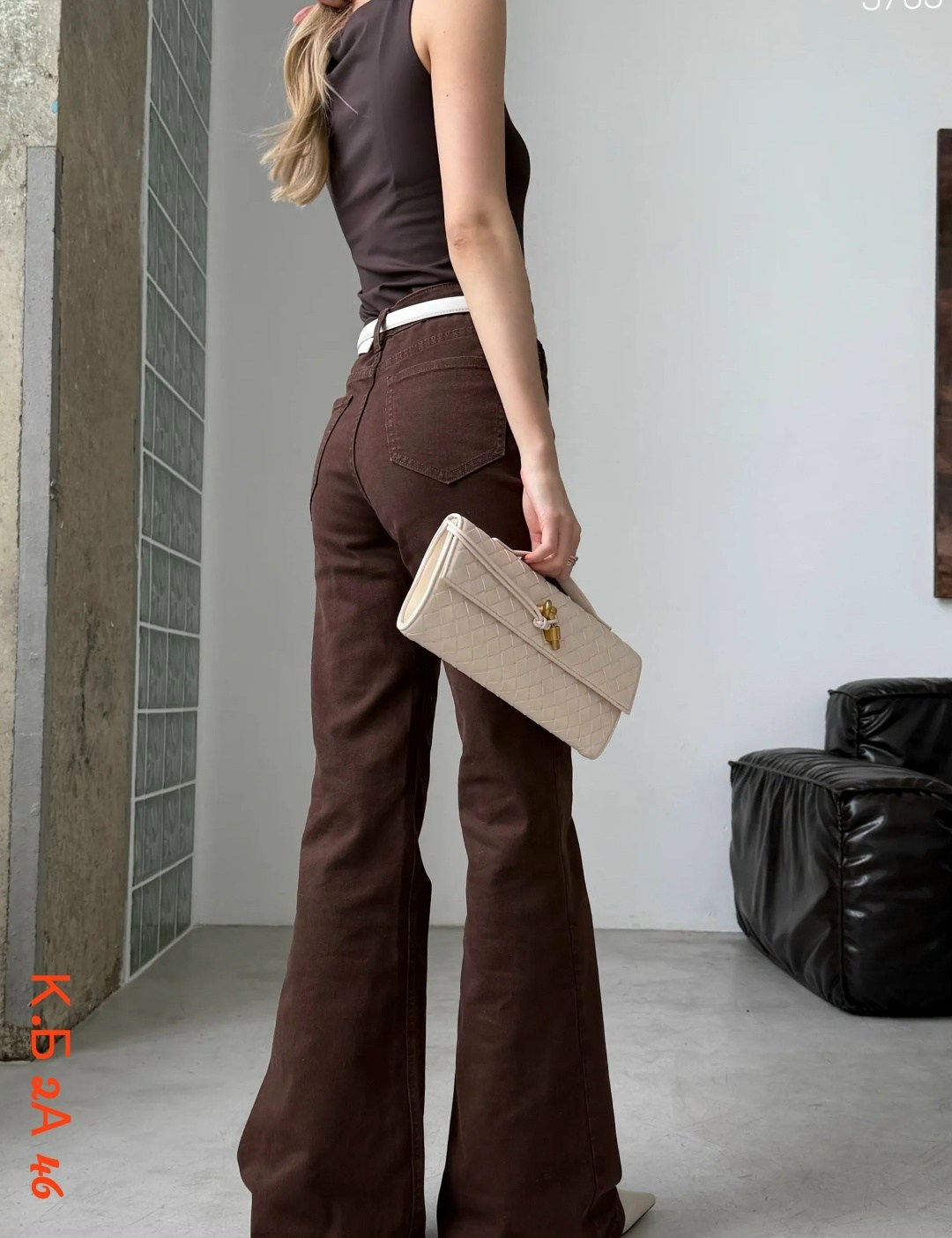 коричневые джинсы клеш женские,джинсы клеш женские,джинсы женские,коричневые джинсы,расклешенные джинсы