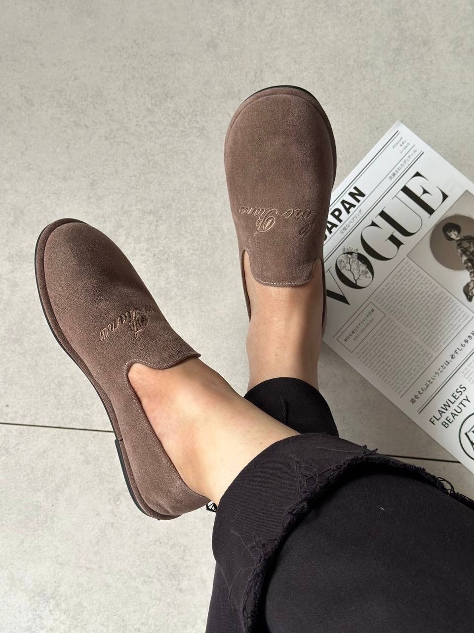 натуральная замша,туфли лоферы замшевые на плоской подошве,лоферы замшевые,женские замшевые лоферы,женские лоферы loro piana