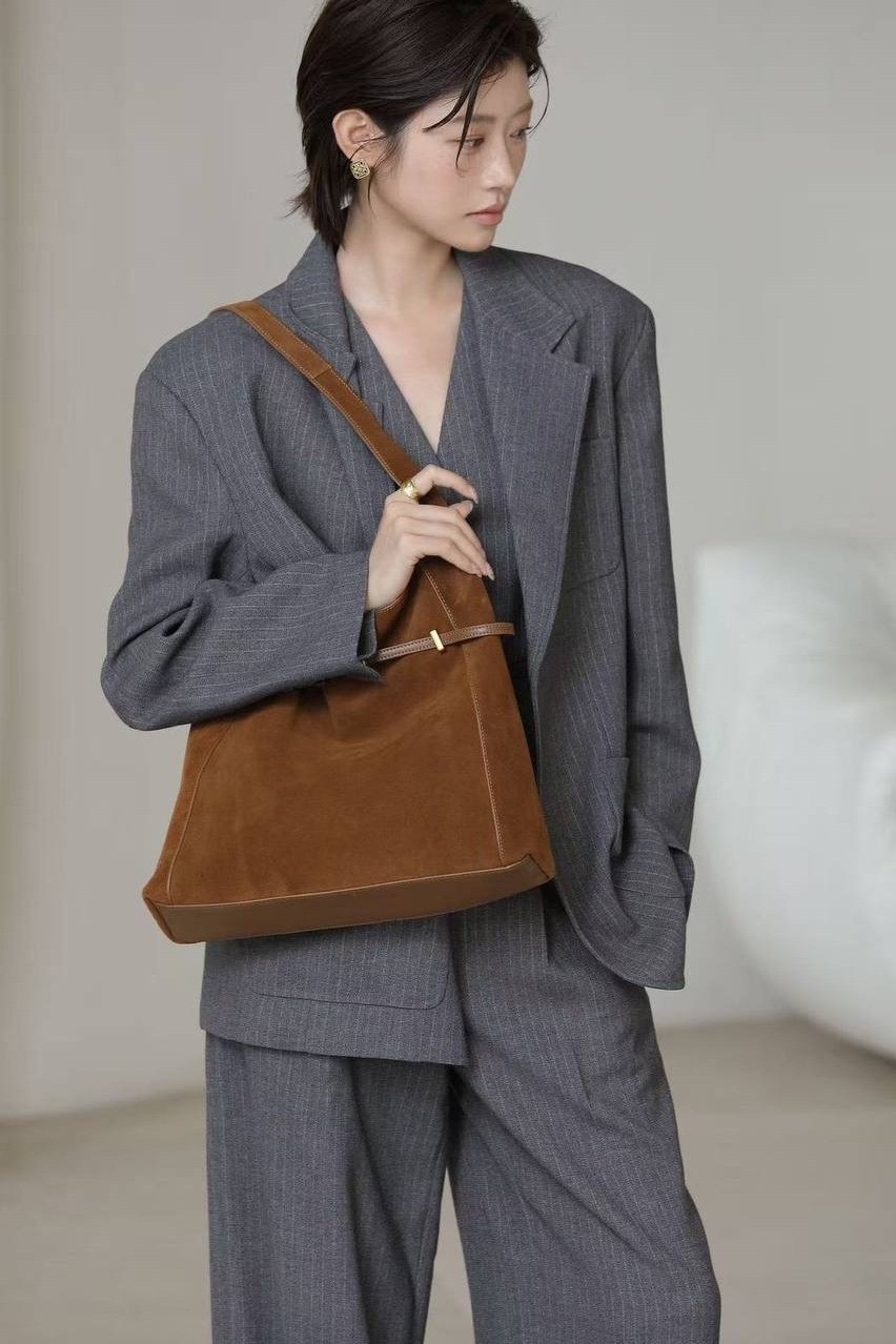 женская джинсовая рубашка,джинсовая рубашка оверсайз,джинсовая рубашка,женская джинсовая рубашка с отложным воротником,джинсовая куртка