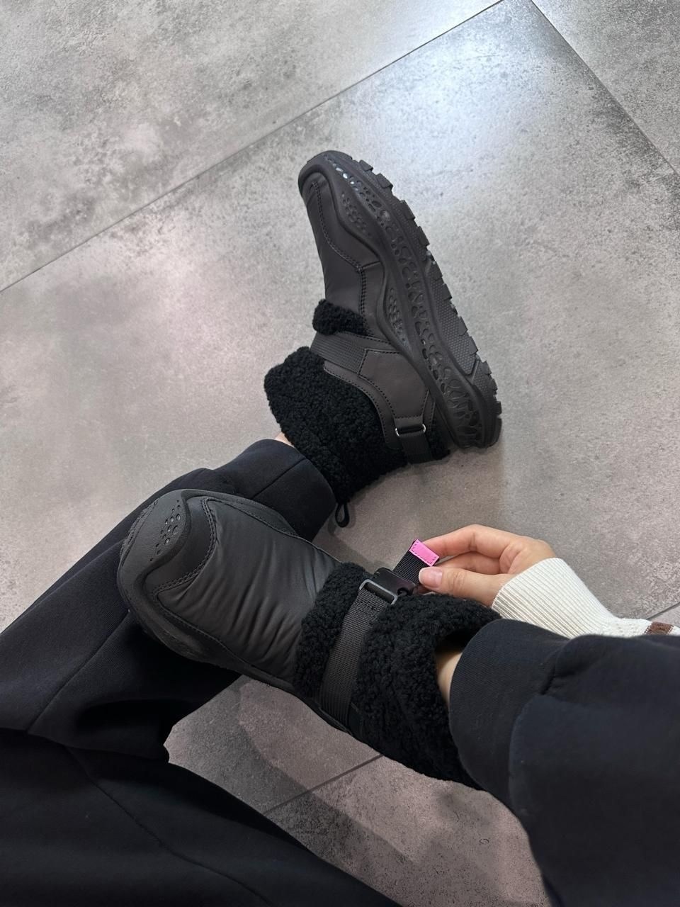 дутики женские зимние ботинки с мехом на липучках brado,дутики зимние короткие с мехом на липучке с платформой beon wear,,дутики женские зимние ботинки с мехом на липучках brado цвет черный,зимни