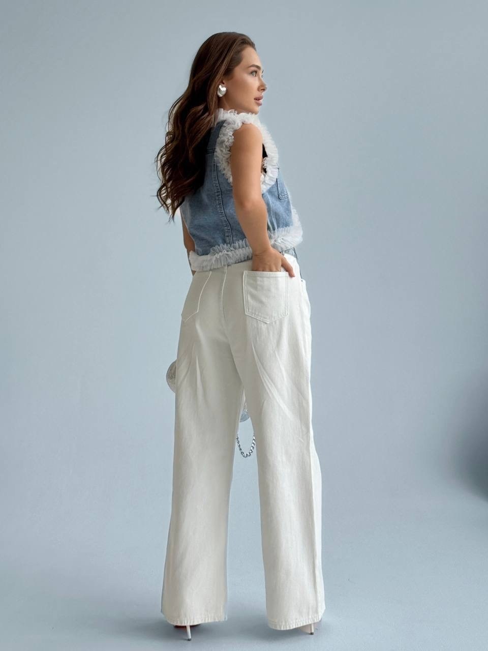 джинсовые брюки,джинсовый жилет,широкие джинсы,джинсах,джинсы белые