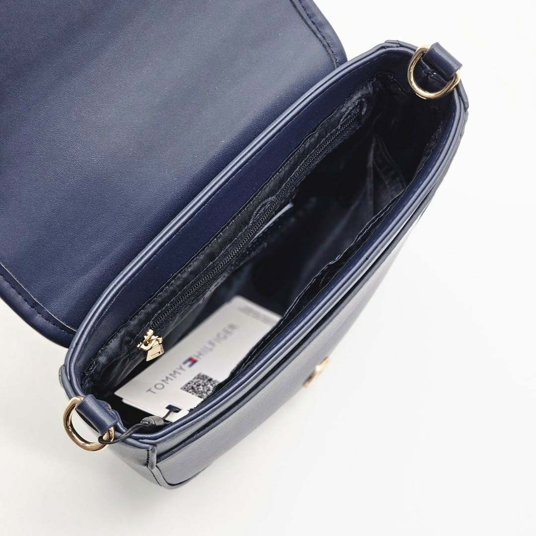 сумка через плечо tommy hilfiger,сумка tommy hilfiger,сумка женская tommy hilfiger,tommy hilfiger сумка женская через плечо,tommy hilfiger tommy hilfiger